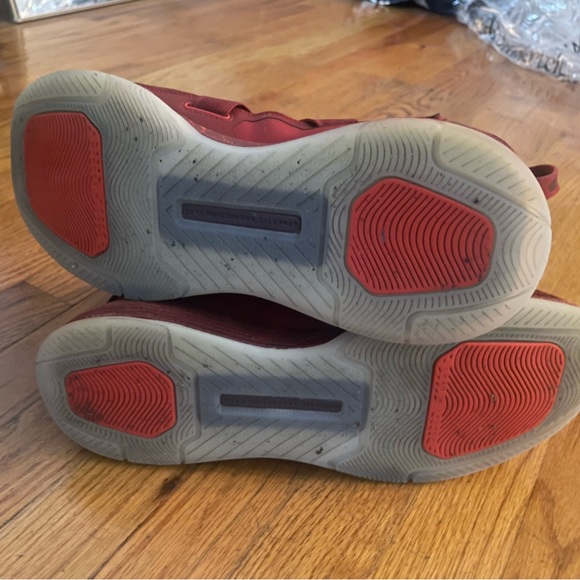 APL Superfuture basketball shoes. Great condition - Picture 2 of 3